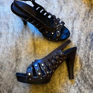 Isabella Fiore Brown leather Wood platform high heel studs